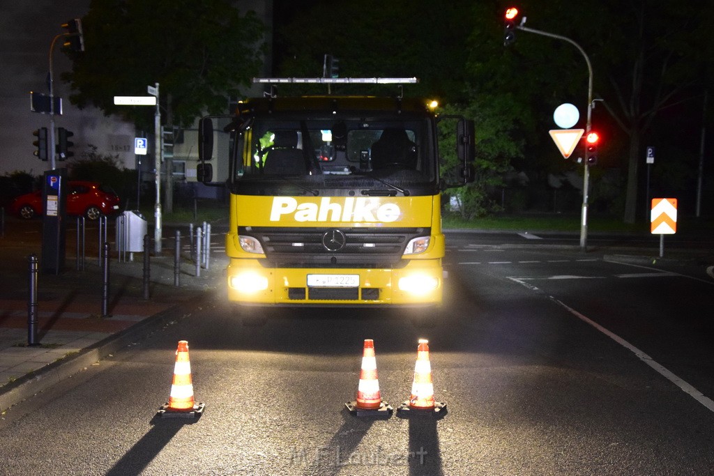 Schwerer VU PKW Rad Koeln Deutz Giessenerstr Betzdorferstr P092.JPG - Miklos Laubert